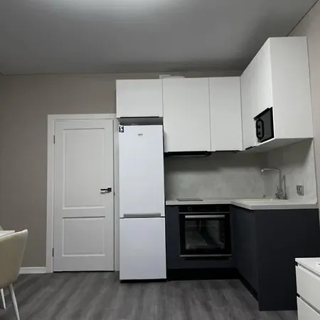 Una Casa Famiglia Con Vista Sulla Strada *